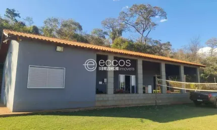 Chácara à venda, 3 quartos, 2 suítes, área rural de uberlândia - uberlândia/mg