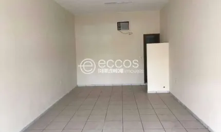 Ponto comercial para alugar na Rua Licydio Paes, --, Santa Mônica, Uberlândia