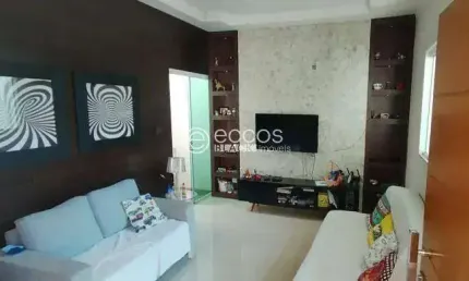 Casa à venda, 3 quartos, 1 suíte, 2 vagas, Jardim Botânico - Uberlândia/MG