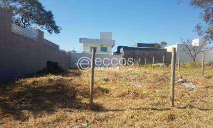 Terreno à venda na Rua Mita, --, Jardim Karaíba, Uberlândia