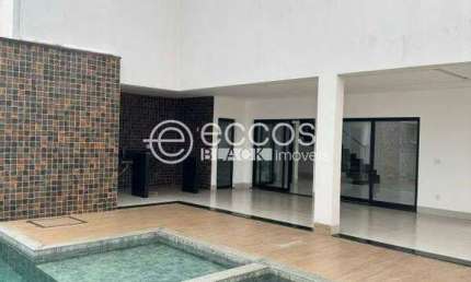 Casa em condomínio à venda, 5 quartos, 4 suítes, 6 vagas, Morada da Colina - Uberlândia/MG