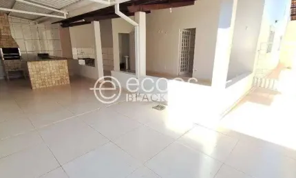 Casa para aluguel, 3 quartos, 1 suíte, 2 vagas, MILENIUM - ARAGUARI/MG