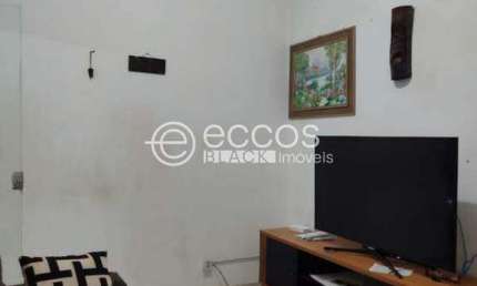 Casa à venda, 2 quartos, 3 vagas, BELA SUÍÇA - ARAGUARI/MG
