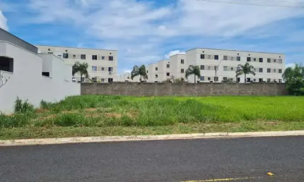 Terreno em condomínio fechado à venda na Rua Professora Maria Célia Cence, --, Shopping Park, Uberlândia