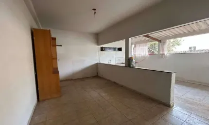 Casa à venda, 4 quartos, 1 suíte, 2 vagas, Jardim das Palmeiras - Uberlândia/MG