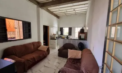 Casa à venda, 3 quartos, 1 suíte, Jardim Ipanema - Uberlândia/MG