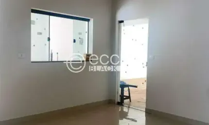 Casa à venda, 3 quartos, 1 suíte, 4 vagas, santa mônica - uberlândia/mg