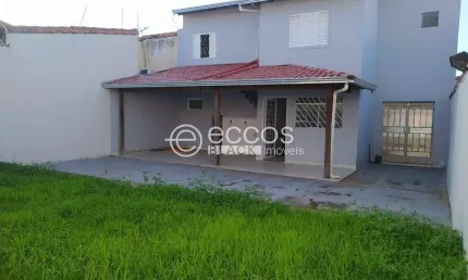 Casa à venda, 4 quartos, 1 suíte, 3 vagas, Planalto - Uberlândia/MG