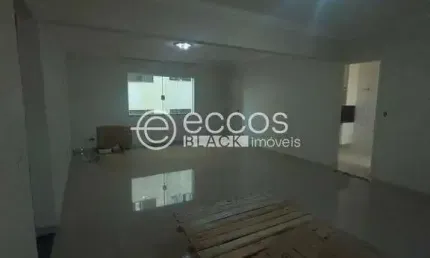 Apartamento à venda, 3 quartos, 1 suíte, 1 vaga, Saraiva - Uberlândia/MG