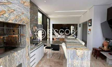 Casa em condomínio à venda, 3 quartos, 1 suíte, 2 vagas, Laranjeiras - Uberlândia/MG