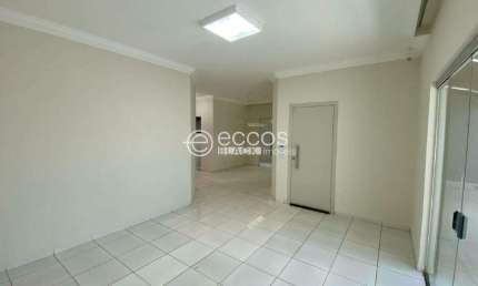 Casa à venda, 3 quartos, 2 suítes, 4 vagas, Santa Rosa - Uberlândia/MG