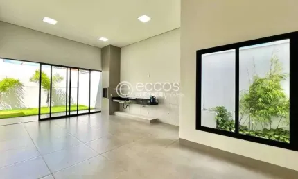 Casa à venda, 3 quartos, 1 suíte, 2 vagas, Aclimação - Uberlândia/MG