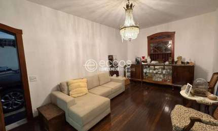 Casa para aluguel, 5 quartos, 3 suítes, 3 vagas, Lídice - Uberlândia/MG