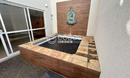 Casa em condomínio à venda, 3 quartos, 3 suítes, 4 vagas, Lagoinha - Uberlândia/MG