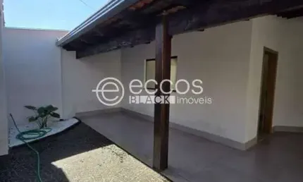 Casa à venda, 3 quartos, 1 suíte, 2 vagas, Jardim Europa - Uberlândia/MG