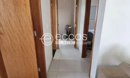 Casa à venda, 3 quartos, 1 suíte, 4 vagas, Novo Mundo - Uberlândia/MG