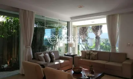 Casa à venda, 3 quartos, 3 suítes, 4 vagas, Nova Uberlândia - Uberlândia/MG