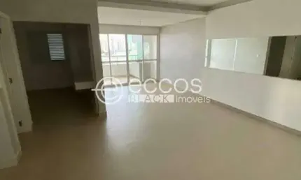 Apartamento à venda, 3 quartos, 1 suíte, 2 vagas, Martins - Uberlândia/MG