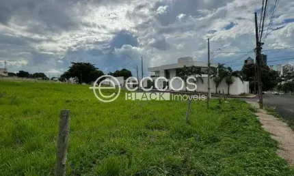 Terreno à venda na Avenida Concórdia, --, Morada da Colina, Uberlândia