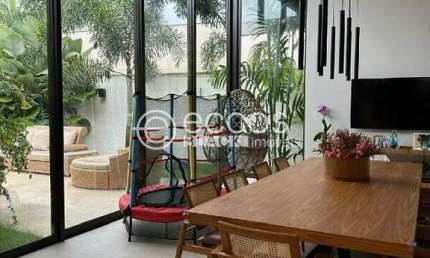 Casa em condomínio à venda, 3 quartos, 3 suítes, 2 vagas, Jardim Sul - Uberlândia/MG