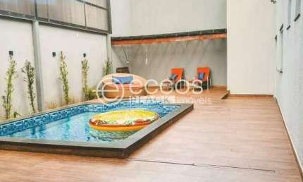 Casa à venda, 3 quartos, 3 suítes, 3 vagas, Santa Mônica - Uberlândia/MG