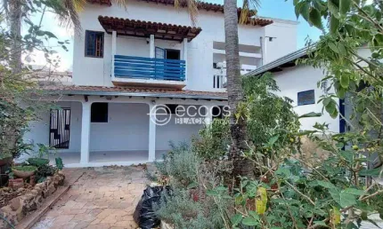 Casa à venda, 5 quartos, 5 suítes, 4 vagas, Morada da Colina - Uberlândia/MG