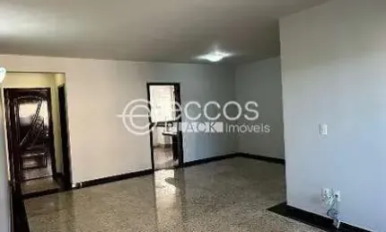 Apartamento à venda, 4 quartos, 1 suíte, 2 vagas, Tabajaras - Uberlândia/MG