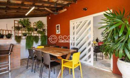 Casa à venda, 3 quartos, 1 suíte, 2 vagas, Vigilato Pereira - Uberlândia/MG