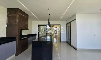 Casa à venda, 3 quartos, 3 suítes, 4 vagas, Portal do Vale - Uberlândia/MG