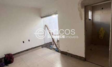 Casa à venda, 2 quartos, 1 suíte, 2 vagas, Shopping Park - Uberlândia/MG