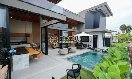 Casa em condomínio à venda, 4 quartos, 4 suítes, 3 vagas, Nova Uberlândia - Uberlândia/MG