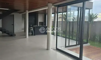 Casa em condomínio à venda, 4 quartos, 3 suítes, 4 vagas, Gávea Sul - Uberlândia/MG