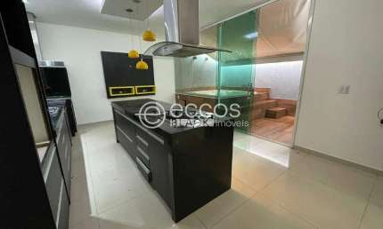 Casa em condomínio à venda, 3 quartos, 1 suíte, 2 vagas, Jardim Sul - Uberlândia/MG