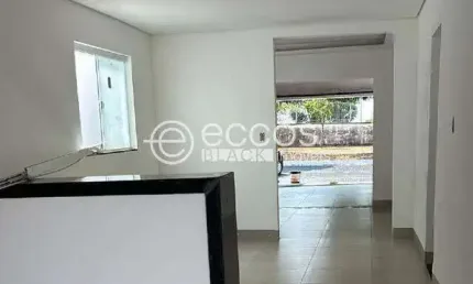 Casa à venda, 3 quartos, 1 suíte, 3 vagas, Planalto - Uberlândia/MG