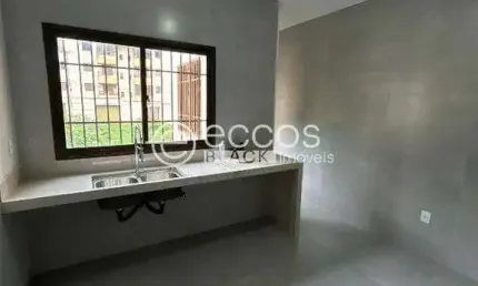Apartamento à venda, 2 quartos, 1 suíte, 1 vaga, Copacabana - Uberlândia/MG