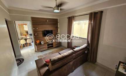 Casa à venda, 2 quartos, 2 vagas, Residencial Morumbi - UBERABA/MG