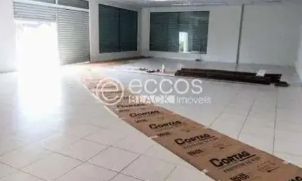 Imóvel Comercial para aluguel, Novo Mundo - Uberlândia/MG