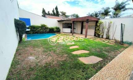 Casa à venda, 4 quartos, 2 suítes, 3 vagas, Jardim Karaíba - Uberlândia/MG