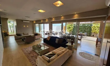 Casa à venda, 4 quartos, 4 suítes, 4 vagas, Estância dos Ipês - UBERABA/MG
