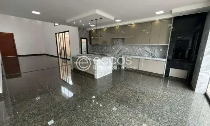 Casa em condomínio à venda, 3 quartos, 3 suítes, 4 vagas, Shopping Park - Uberlândia/MG