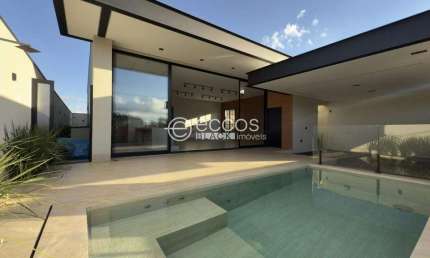 Casa em condomínio à venda, 3 quartos, 3 suítes, Damha Residencial Uberaba III - UBERABA/MG