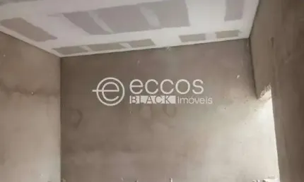 Casa à venda, 3 quartos, 1 suíte, 4 vagas, Jardim Brasília - Uberlândia/MG