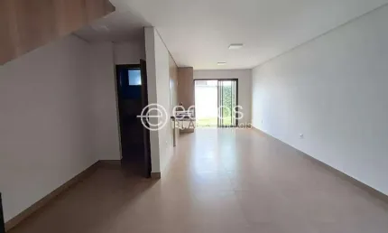 Casa para aluguel, 3 quartos, 1 suíte, 1 vaga, alto umuarama - uberlândia/mg