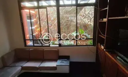 Casa à venda, 5 quartos, 1 suíte, 5 vagas, Nossa Senhora Aparecida - Uberlândia/MG