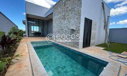 Casa em condomínio à venda, 3 quartos, 3 suítes, 3 vagas, Gávea - Uberlândia/MG