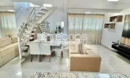 Cobertura para aluguel, 4 quartos, 2 suítes, 2 vagas, Santa Mônica - Uberlândia/MG