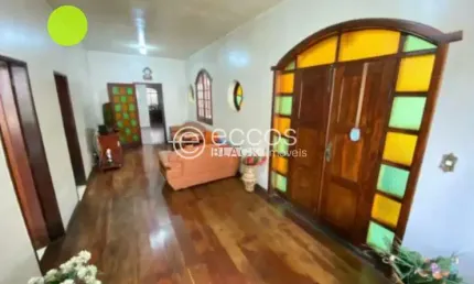 Casa à venda, 6 quartos, 2 suítes, 2 vagas, Diamante - Belo Horizonte/MG