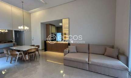 Casa à venda, 3 quartos, 3 suítes, 8 vagas, Alto Umuarama - Uberlândia/MG