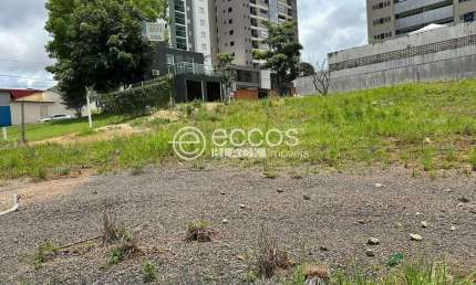 Terreno à venda na Avenida Suíça, --, Tibery, Uberlândia