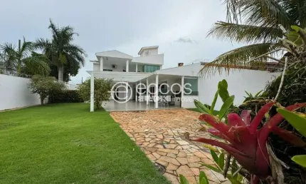 Casa à venda, 3 quartos, 3 suítes, 4 vagas, Jardim Karaíba - Uberlândia/MG